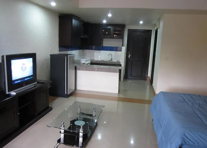 Hotel Bamboo-ck Suites